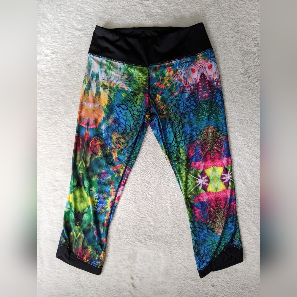 Kyodan Capri Length Leggings, Medium, Colourful Unique Pattern